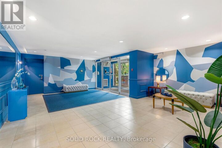 Property Photo:  109 King Street East 505  ON K6V 1B8 