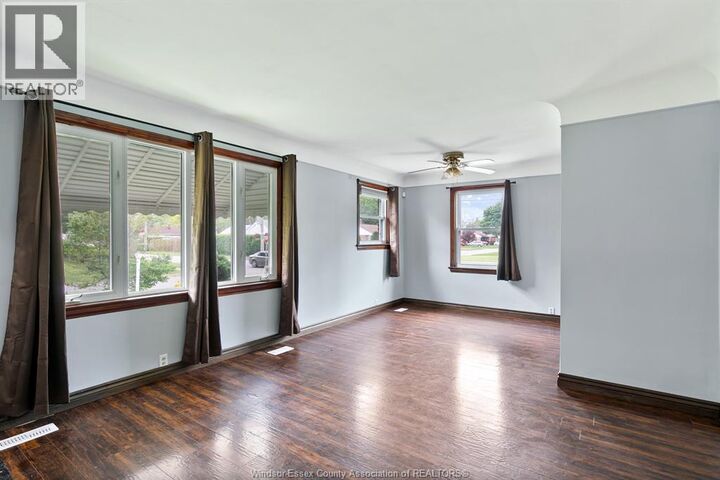 Property Photo: 3200 Longfellow Avenue ON N9E 2L6