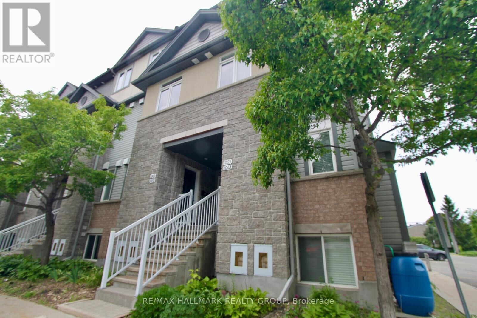 Property Photo: 1063 Redtail Private ON K1J 0B1