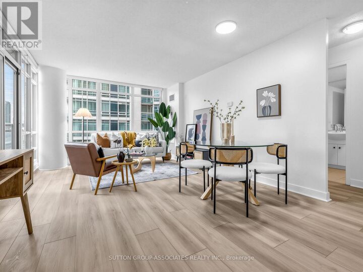 Property Photo:  381 Front Street West 611  ON M5V 3R8 