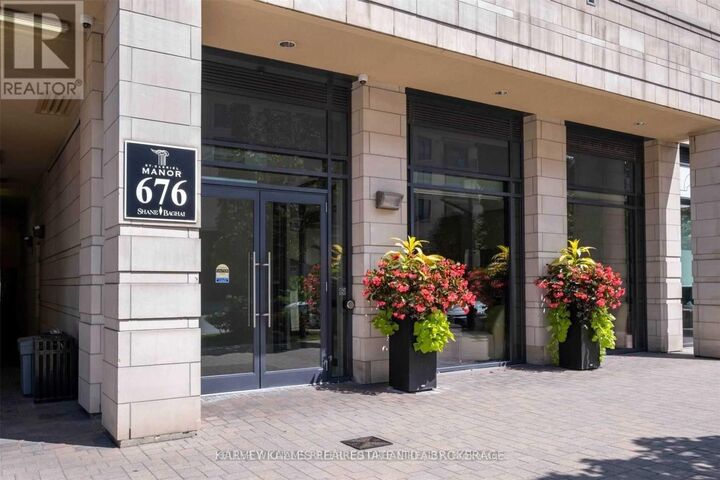 Property Photo: 676 Sheppard Avenue East 512 ON M2K 1B7