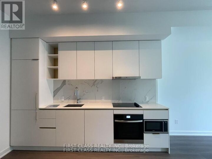 Property Photo: 8 Wellesley Street West 606 ON M4Y 0J5