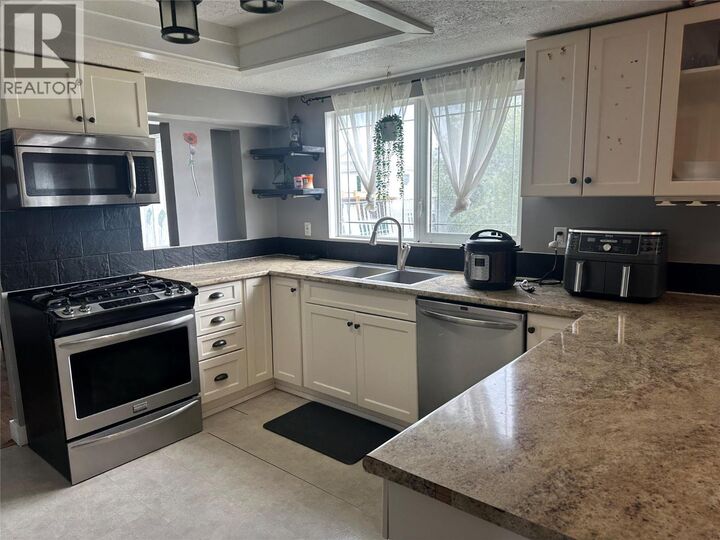 Photo de la propriété:  10692 Cottonwood Crescent  BC V1G 4M4 