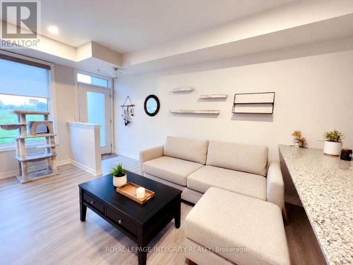 Property Photo:  513 Ozawa Private  ON K1K 4Z8 