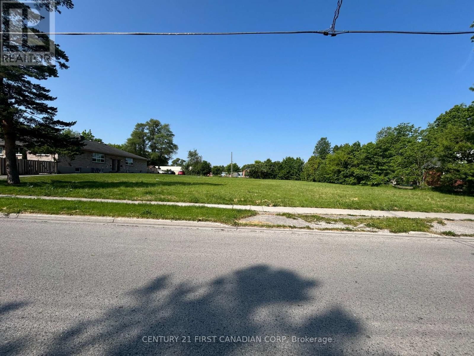 Property Photo: 225 Greenwood Avenue ON N6J 3G5