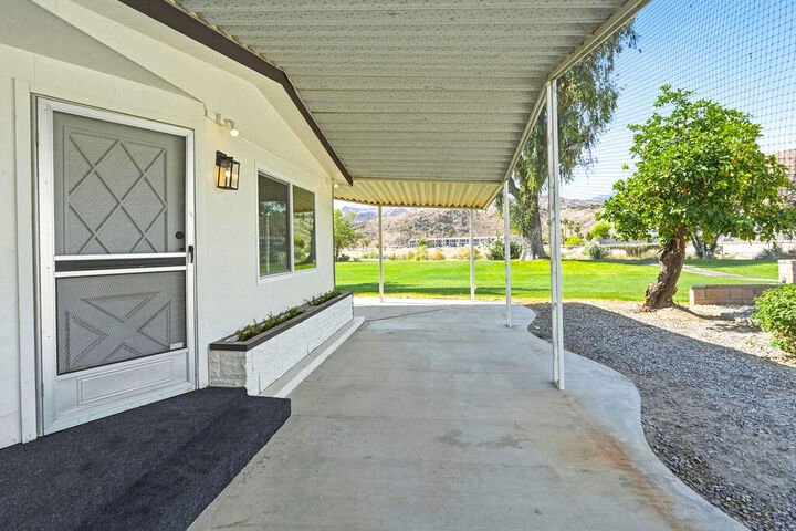 Property Photo:  466 Cerritos Way  CA 92234 