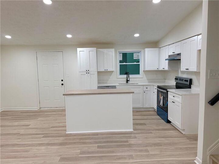 Property Photo: 6855 Kimberly Mill Road GA 30349