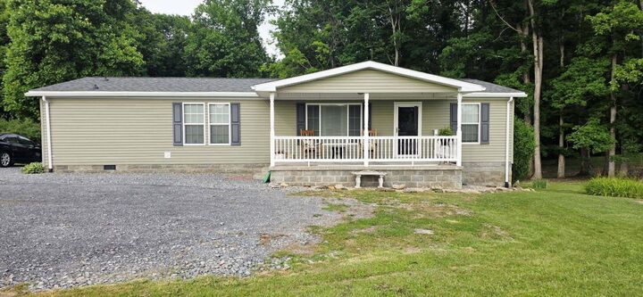 Property Photo: 893 Old Nicholas Road WV 26679