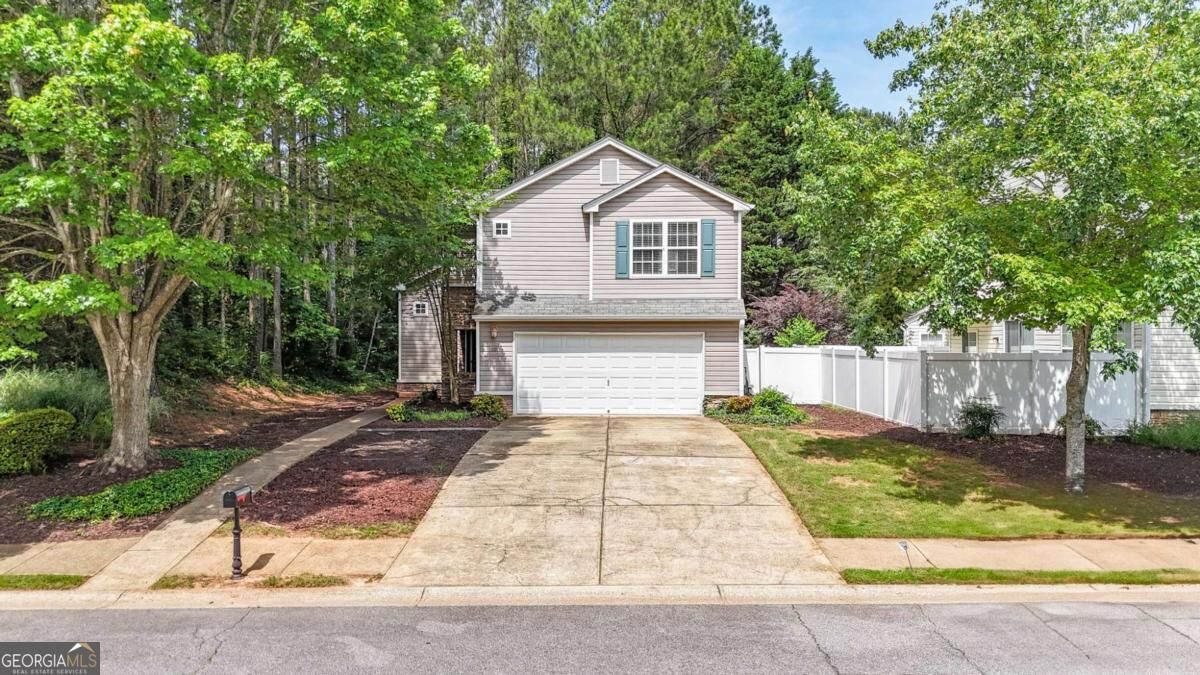 Property Photo: 511 W Oaks Drive GA 30188