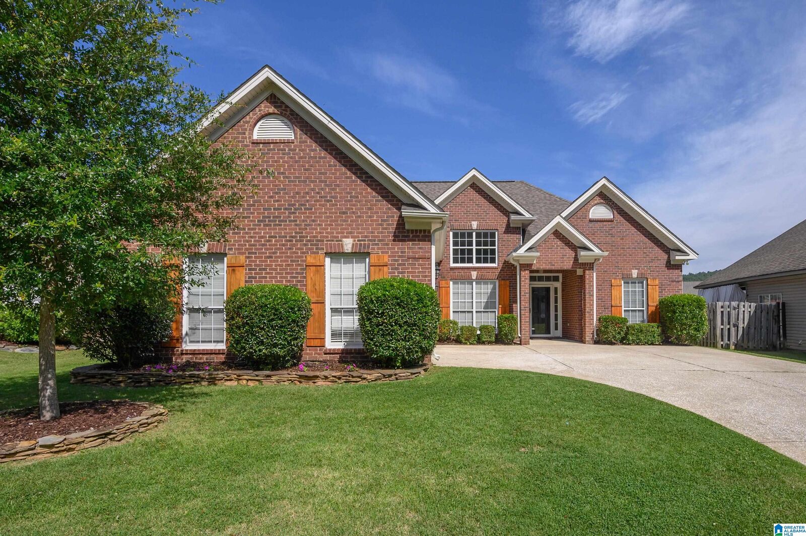 Property Photo: 1185 Forest Lakes Way AL 35147