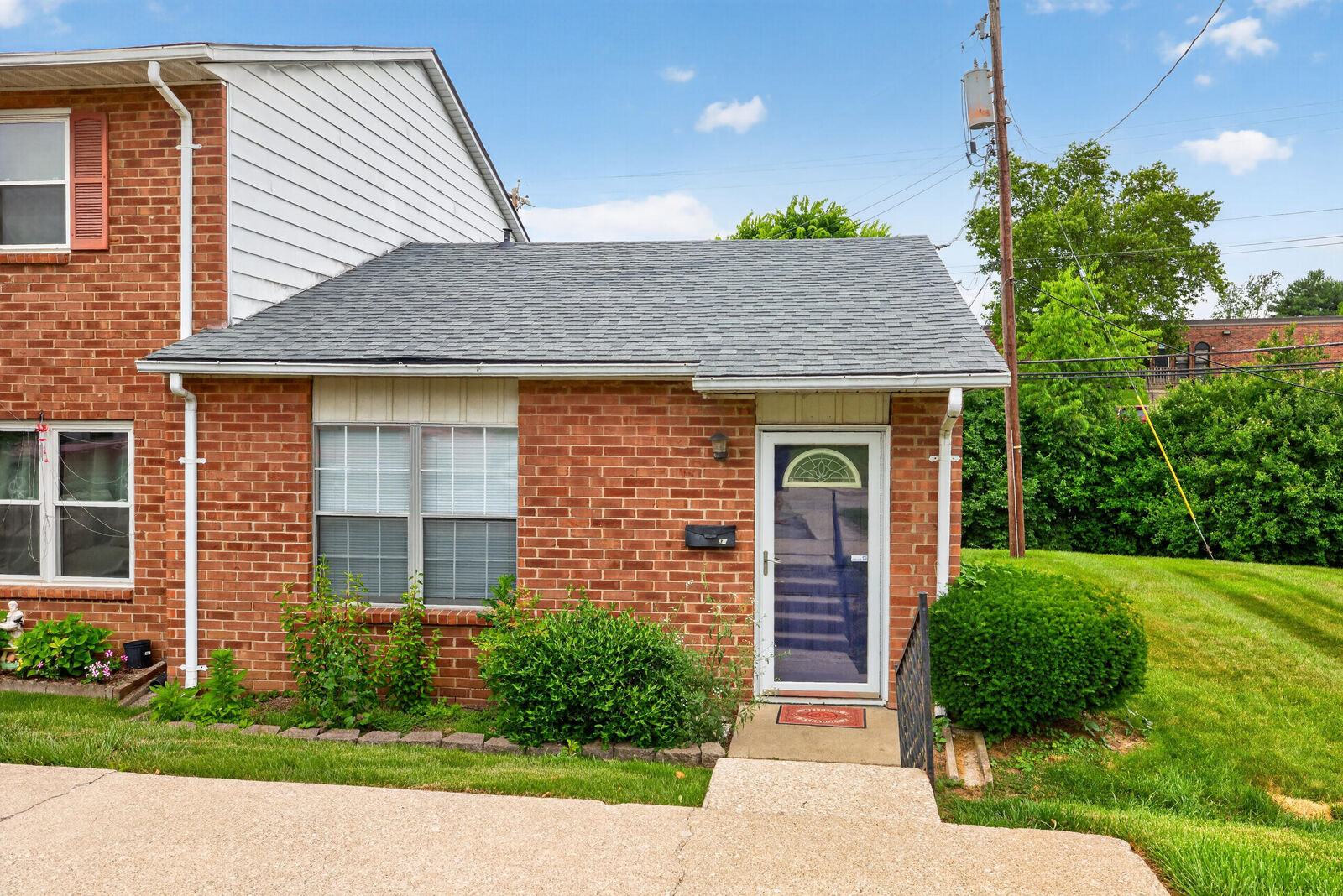 Property Photo:  3500 Warwick Drive 30  KY 40517 