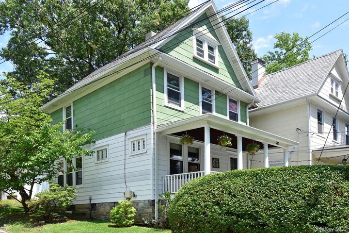 Property Photo:  462 Bronxville Road  NY 10708 