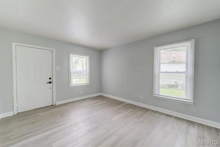 Property Photo: 8067 Aline Avenue MO 63134