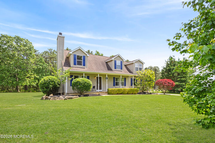 Property Photo:  10 Country Road  NJ 08527 