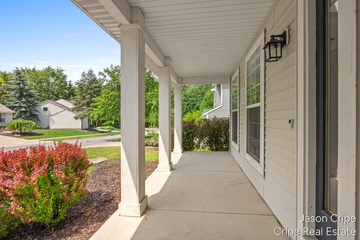 Property Photo: 3523 Long Grove Drive SE MI 49512