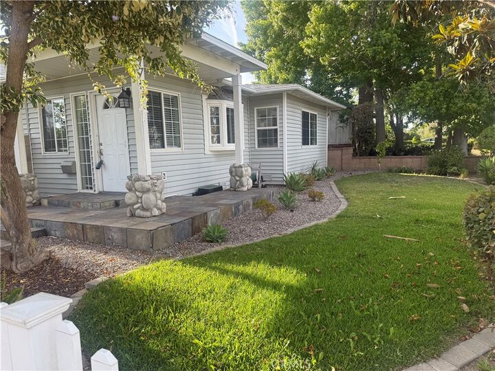 Property Photo:  1701 Lake Street  CA 92648 