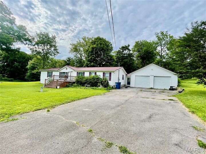 Property Photo: 108 W Ash Street MO 63780