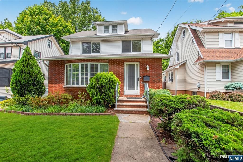 Property Photo:  489 Maple Avenue  NJ 07666 