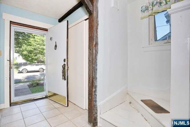 Property Photo:  49 S Franklin Avenue  NJ 07621 