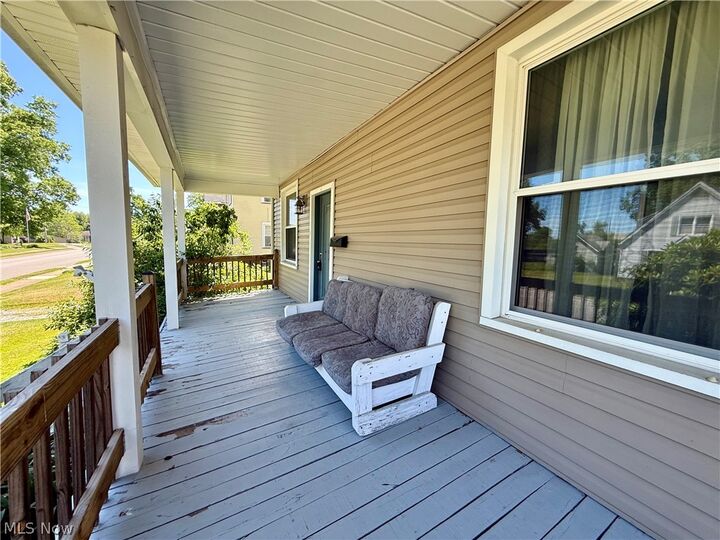Property Photo:  39 Duquesne Street  OH 44408 