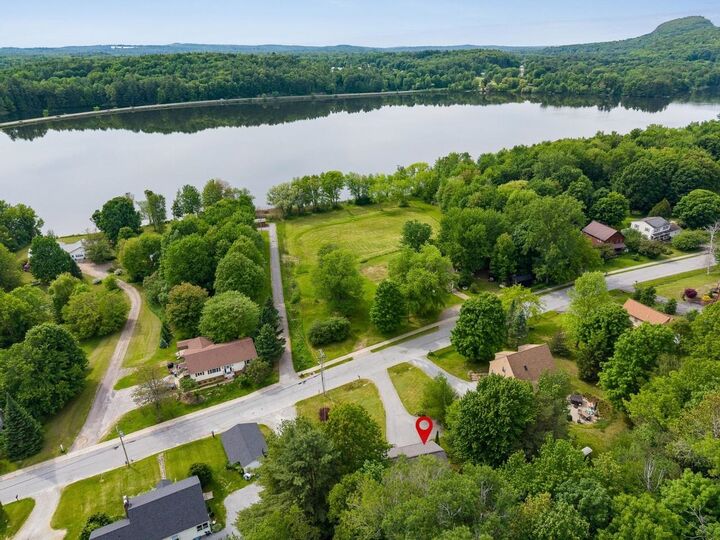 Property Photo:  55 Maplewood Avenue  VT 05468 