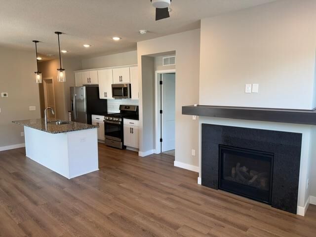 Property Photo: 5385 Robinwood Court MN 55318