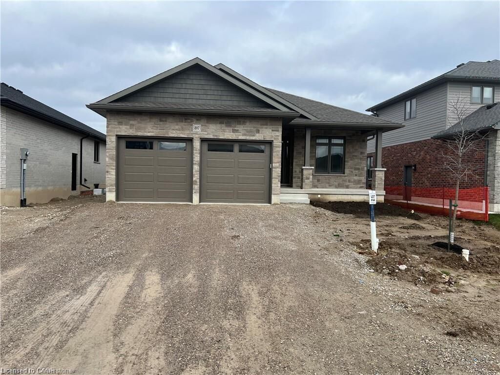 Property Photo:  207 Arden Crescent Upper Level  ON N0K 1N0 