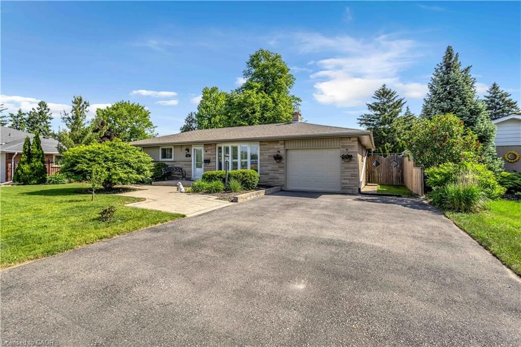 Property Photo:  337 Terrace Hill Street  ON N3R 1H6 