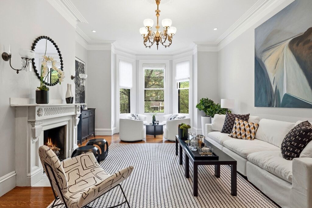 Property Photo:  321 Beacon Street  MA 02116 