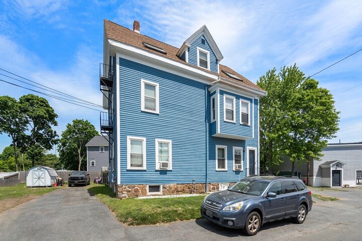 Property Photo: 37 Wellman St 3 MA 01915