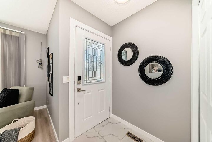 Property Photo: 7 Martinview Crescent NE AB T3J 2S2