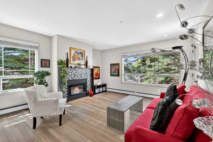 Property Photo:  2144 Paliswood Road SW 222  AB T2V 5K2 