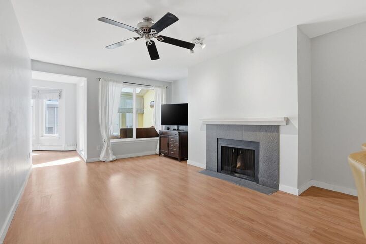 Photo de la propriété:  1111 13 Avenue SW 306  AB T2R 0L7 