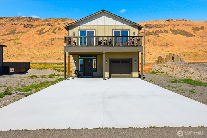 Property Photo:  171  Bridgeview Drive  WA 98950 