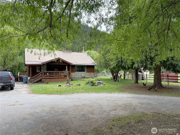 Property Photo: 1742 Toroda Creek Road WA 98859