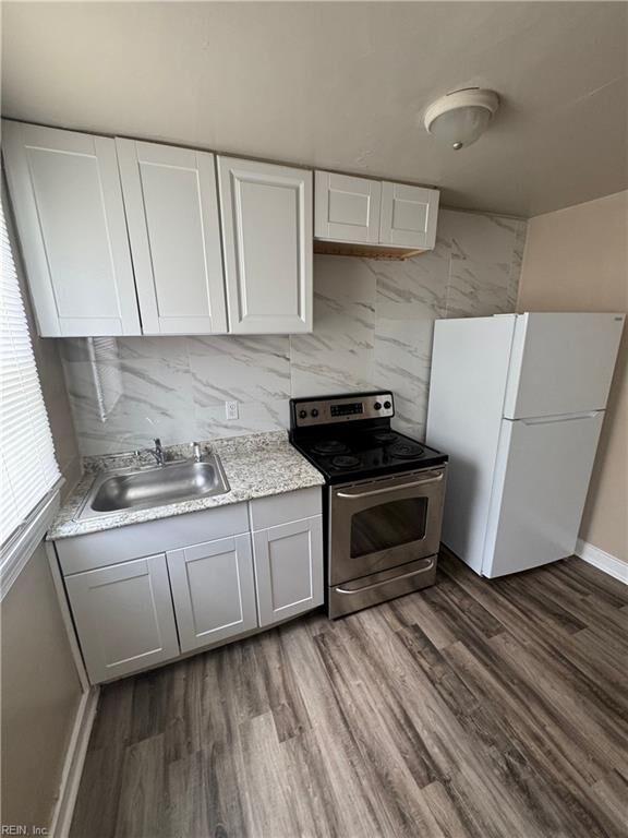 Property Photo:  2424 Piedmont Ave 4  VA 23704 