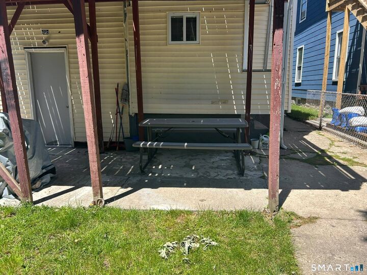 Property Photo:  666 Ogden Street 3  CT 06608 