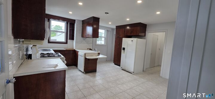 Property Photo: 140 Spring Street CT 06096