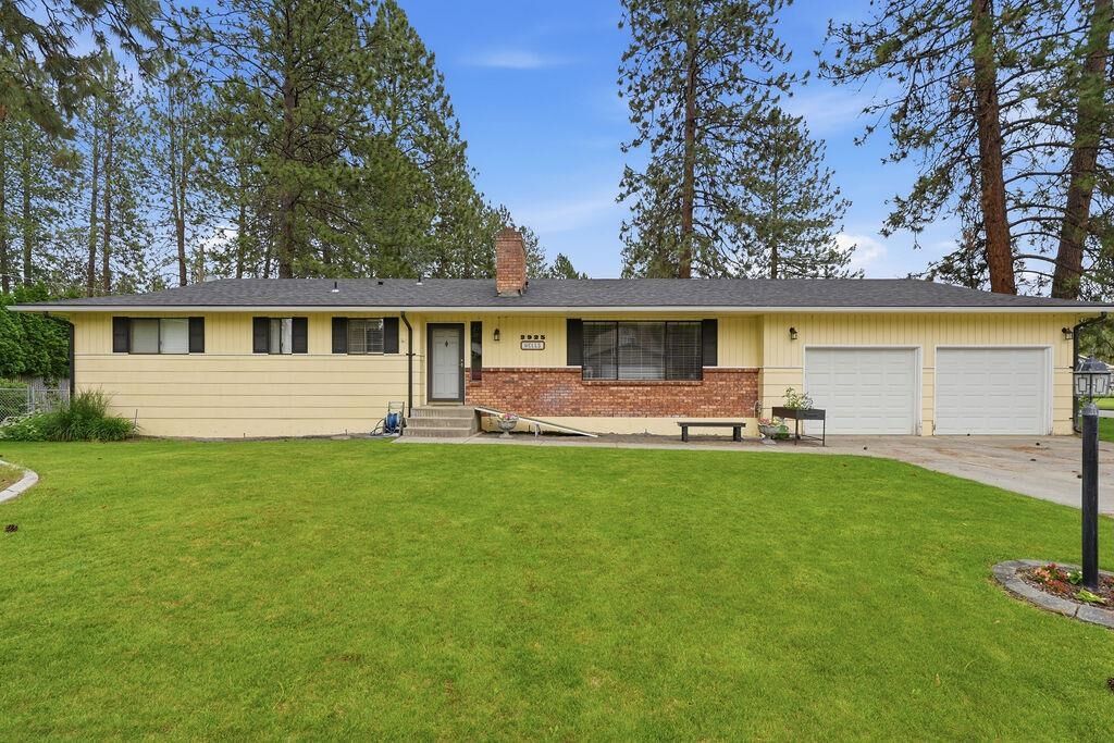 Property Photo:  2925 S Skipworth Rd  WA 99206 
