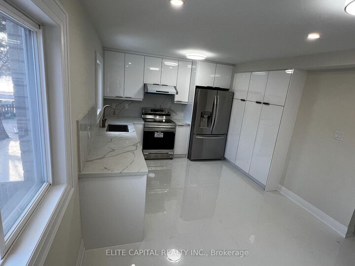 Property Photo:  7 Ursa Star Way  ON M2J 1N9 
