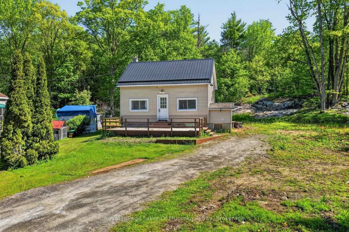 Property Photo: 1018 Sniders Bay Road ON P1P 1R2