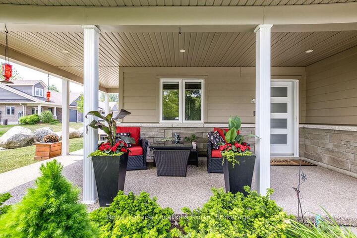 Property Photo: 43 Napier Street W ON N0H 2P0