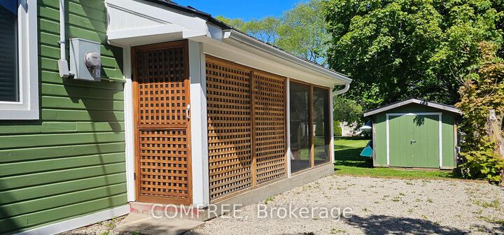 Property Photo: 515 Tyson Street ON N0H 2T0