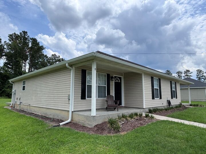 Property Photo: 6006 Susan Circle A/B GA 31605