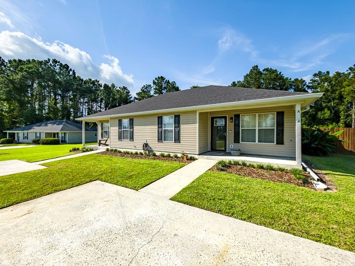 Property Photo:  6006 Susan Circle A/B  GA 31605 