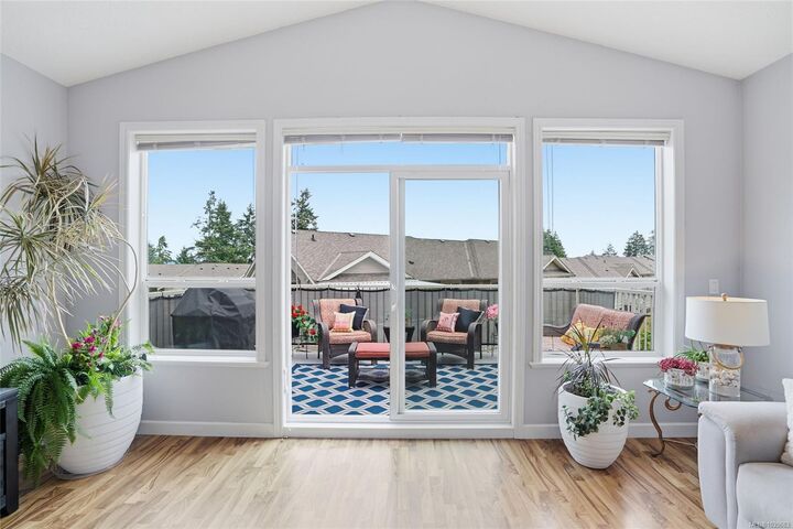 Property Photo: 832 Brookfield Dr BC V9R 0A4