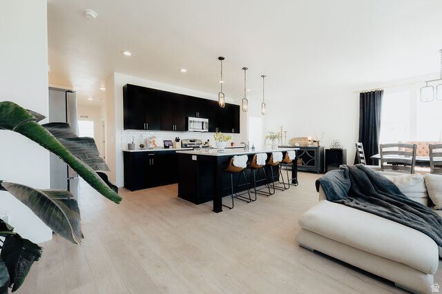 Property Photo: 963 W 950 S UT 84003