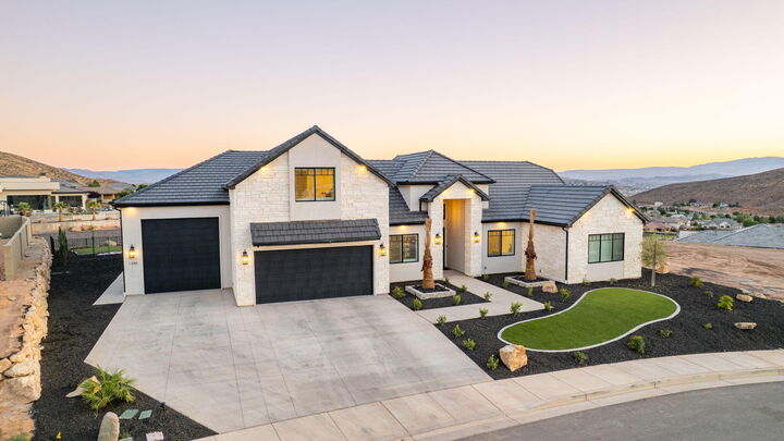 Property Photo:  1346 E Pony Trail Way  UT 84780 