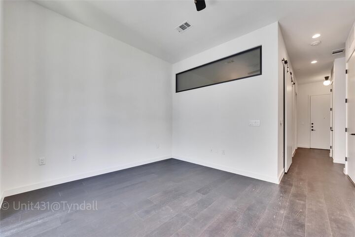 Property Photo: 800 Embassy Drive 431 TX 78702