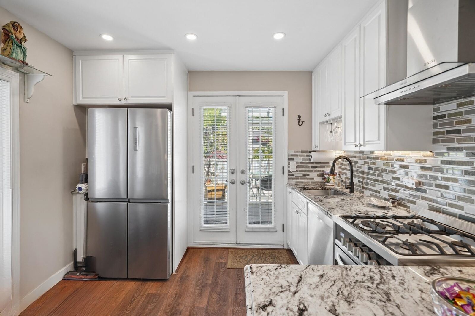 Property Photo: 219 E 38th Avenue BC V5W 1H3
